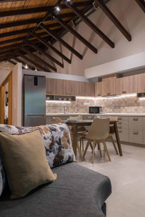 Spílion Casa Leone, Cosy Apartment Overlooking The Square מראה חיצוני תמונה