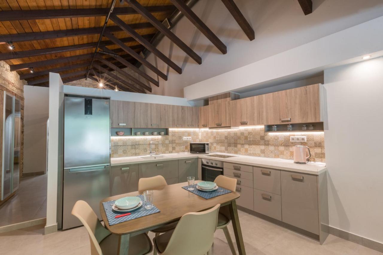 Spílion Casa Leone, Cosy Apartment Overlooking The Square מראה חיצוני תמונה