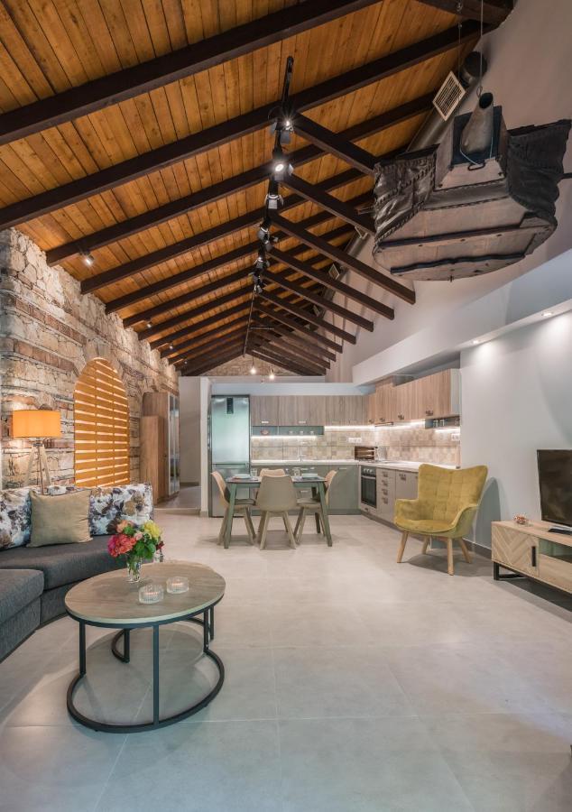 Spílion Casa Leone, Cosy Apartment Overlooking The Square מראה חיצוני תמונה